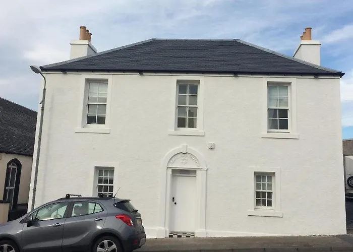 The Bowmore Lodge